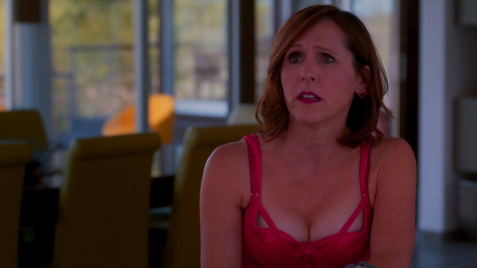 Molly Shannon is not really that good-looking but is still a milf with a ni...