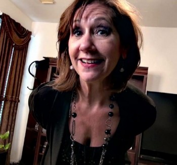 Lynn - All Over 30 (2018) 1080p Lynn - All Over 30 (2018) 1080p