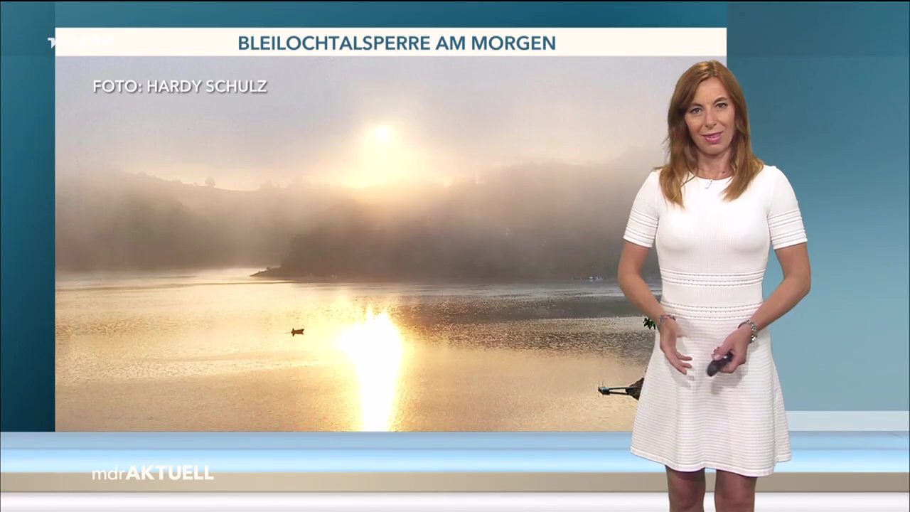 MichaelaKoschak18082020fz.mp4-2020-08-18-22h47m40s394.jpg