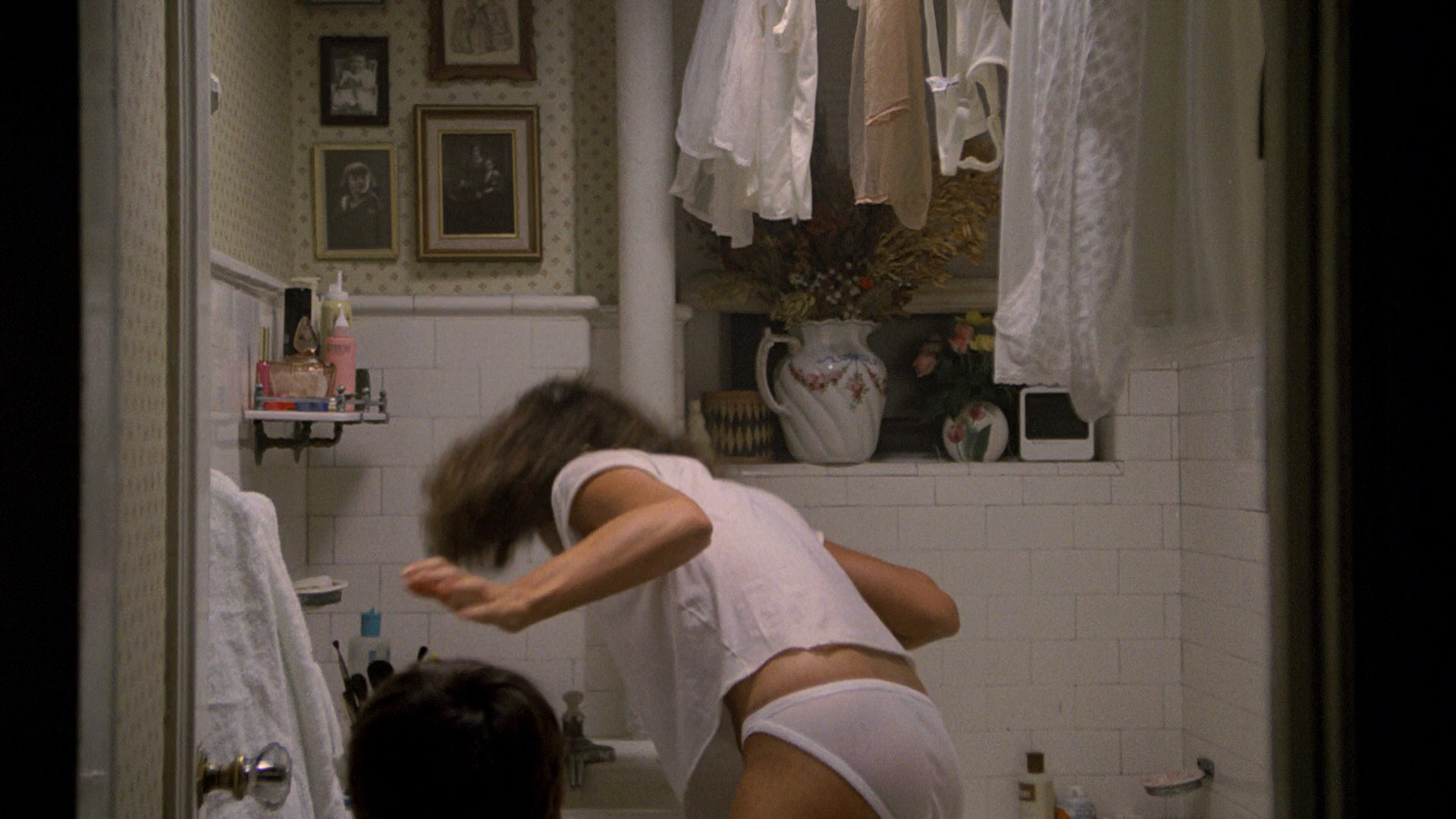 Anne Archer Topless