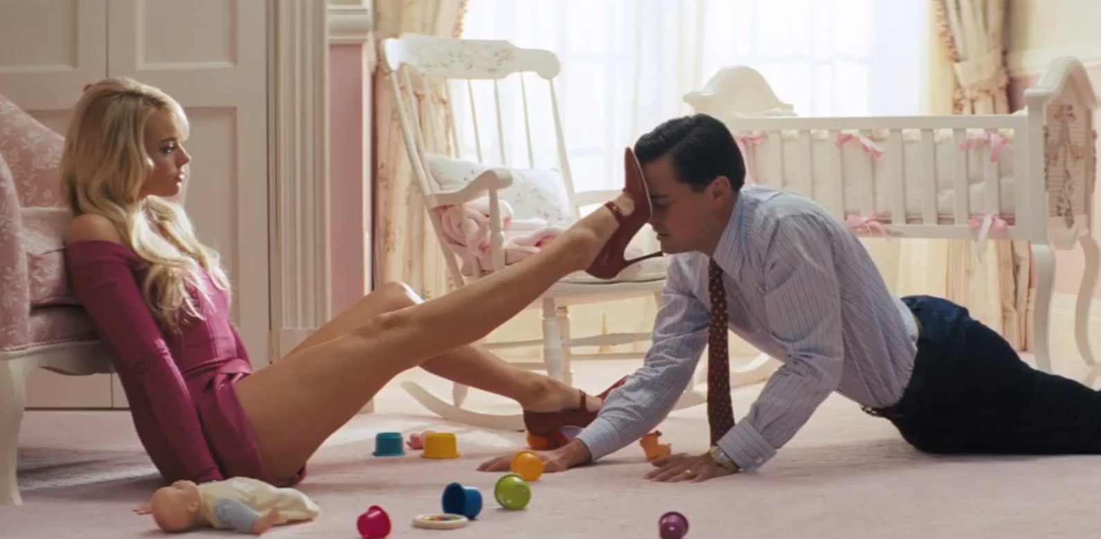 The-Wolf-of-Wall-Street-dicaprio-margot-robbie1.jpg