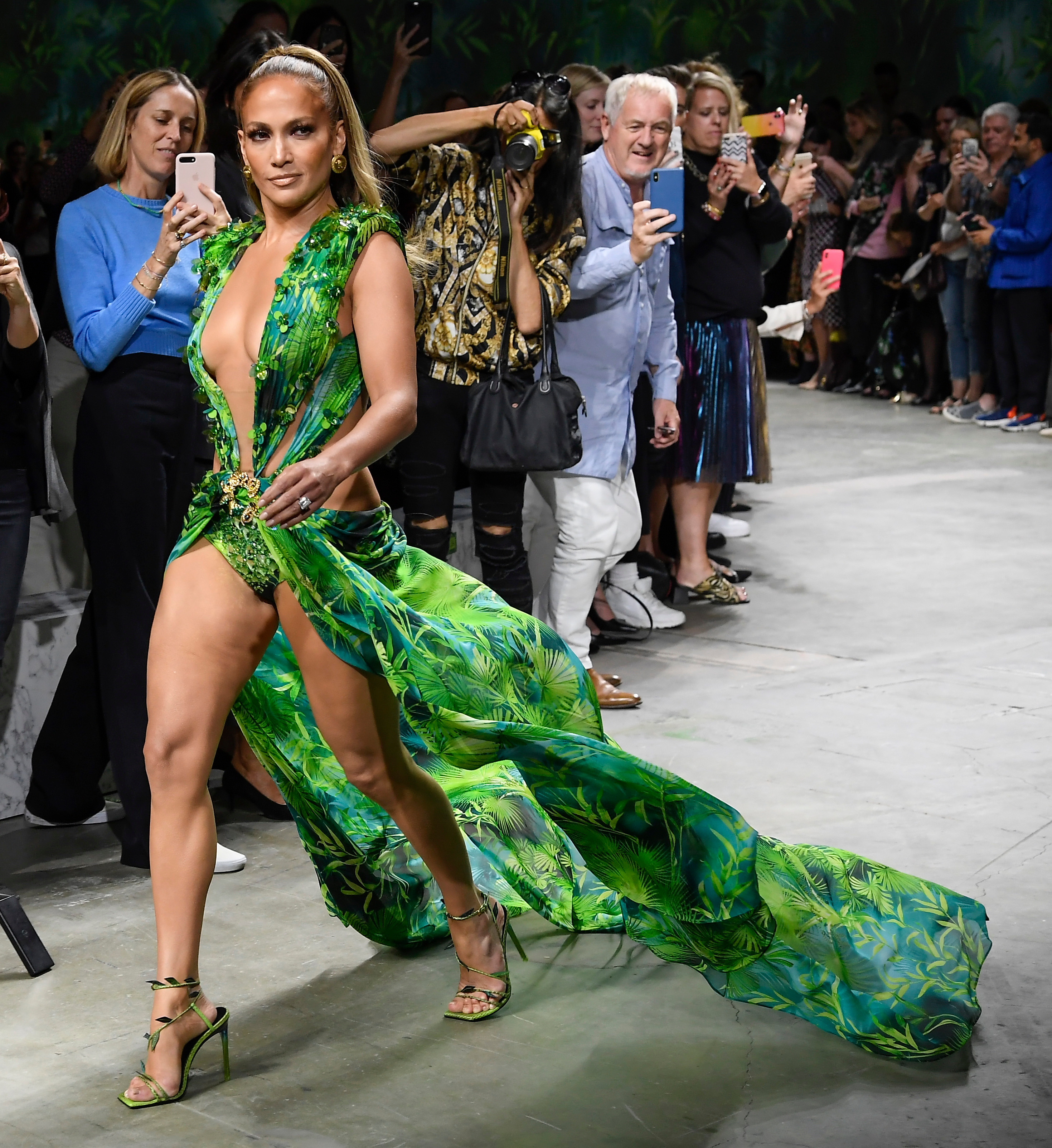 jlo (24).jpg