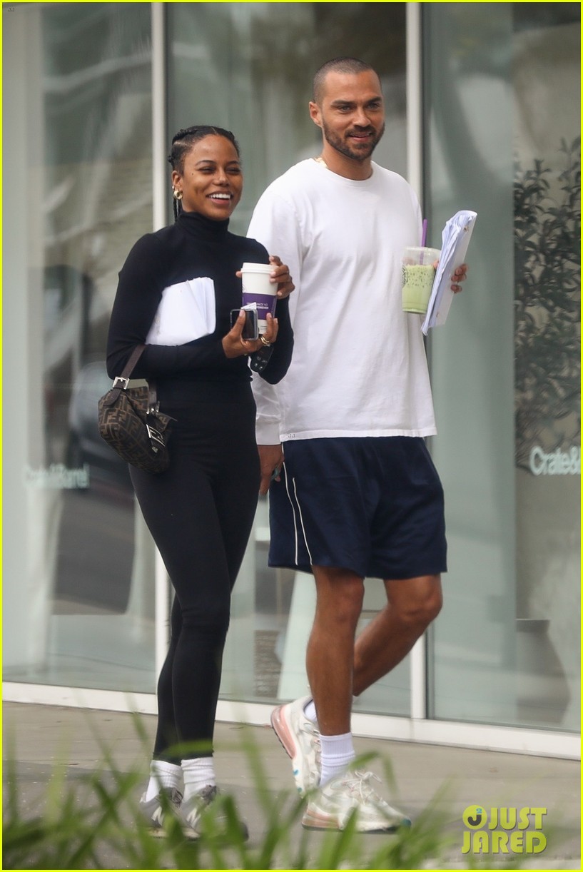 1jesse-williams-girlfriend-taylour-paige-smitten-spending-day-together-06.jpg