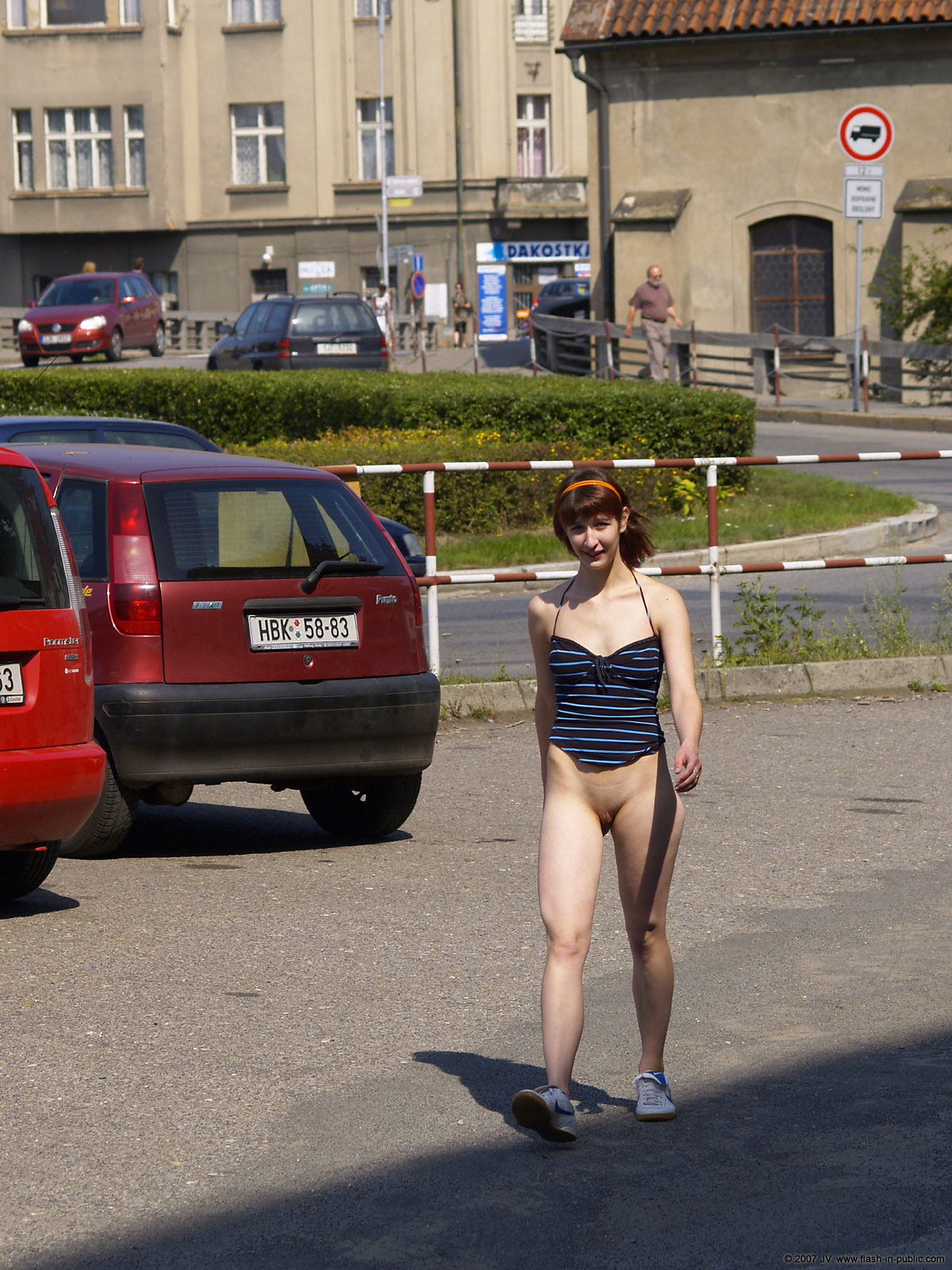 Flash In Public - Public Nudity And Flashing, All Exclusive Pictures.