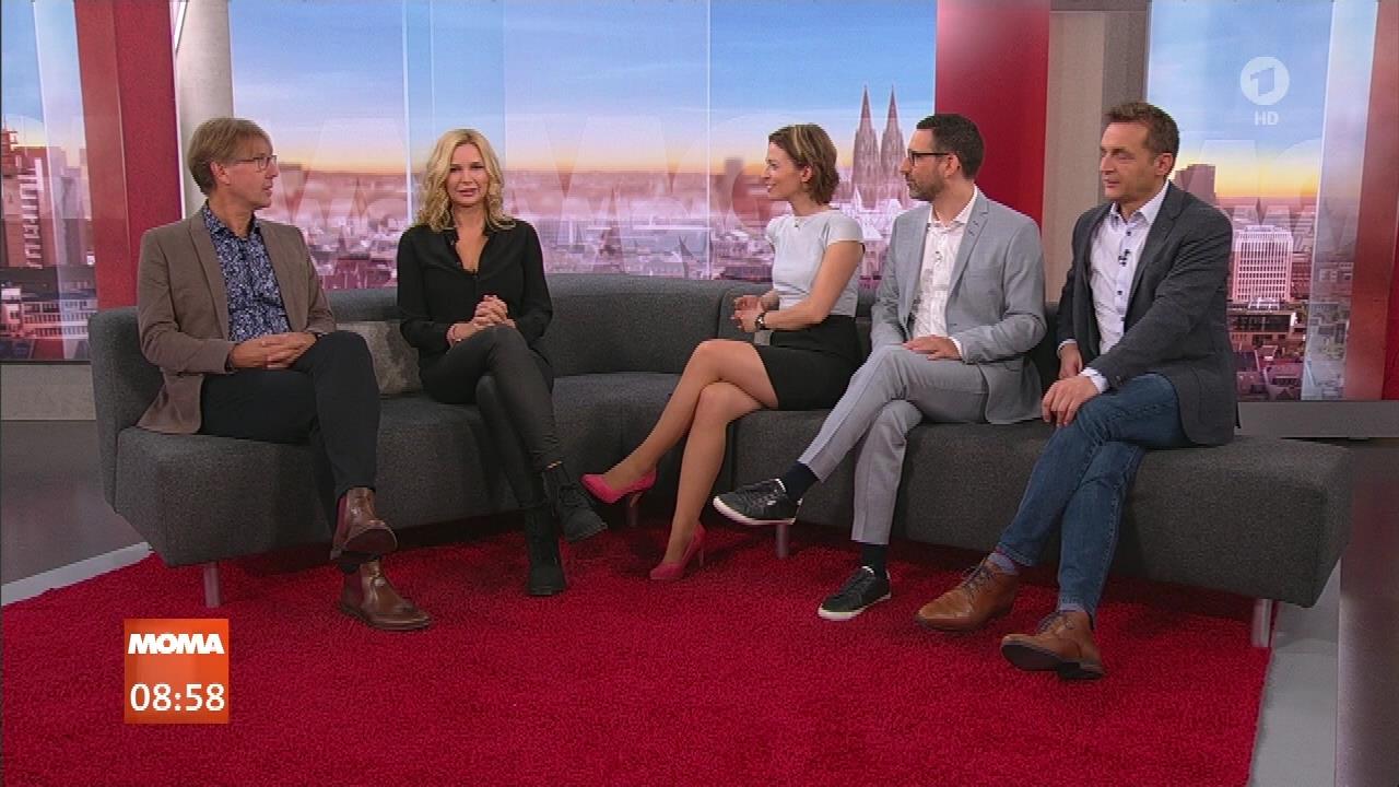 fencekingHD-04-AnnaPlanken-Morgenmagazin-02-10-2018 (11).jpg