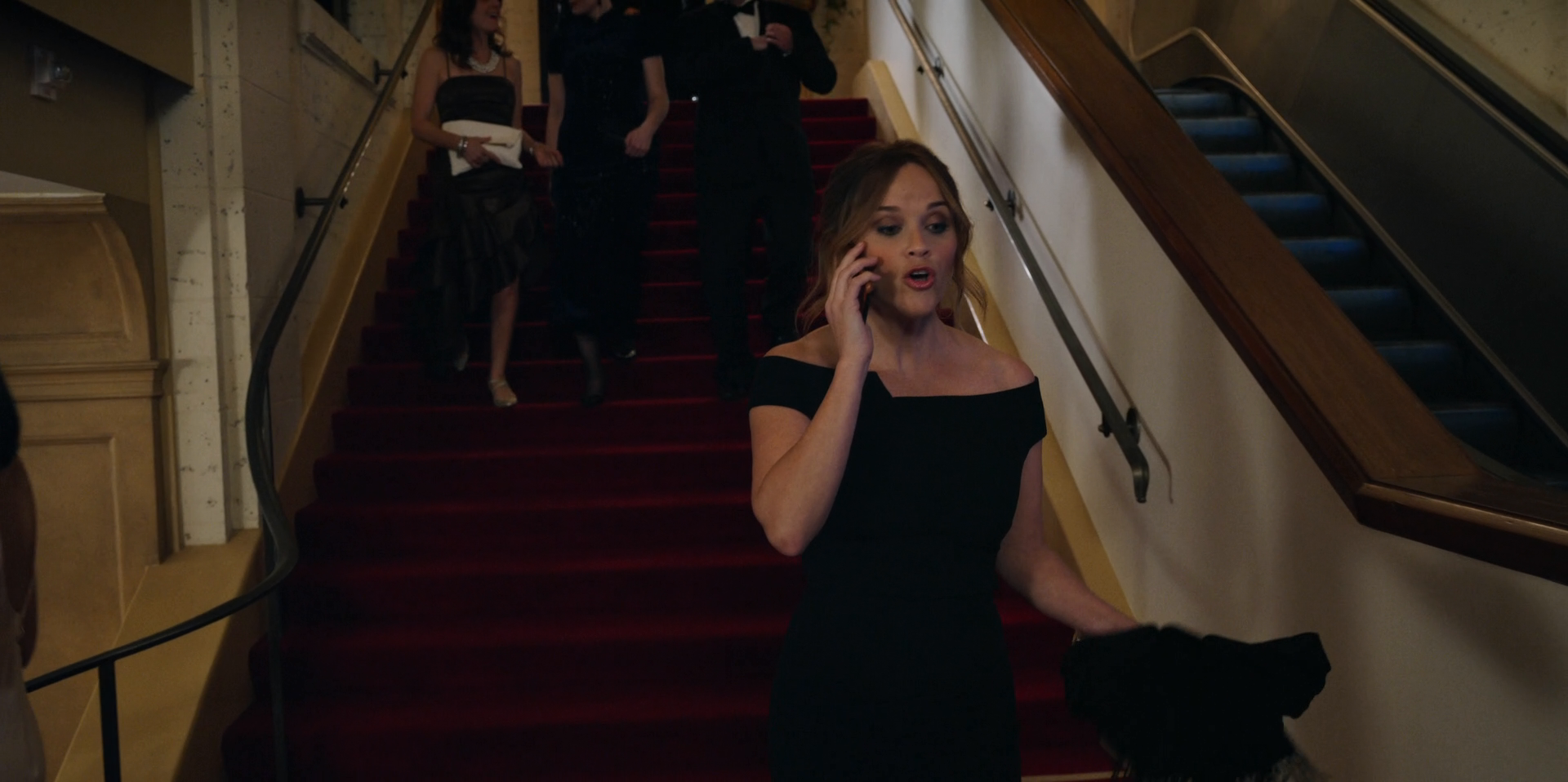 JenniferAns_MornS1x3.mkv_snapshot_04.55_2019.11.05_21.49.49.png